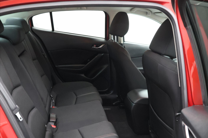 Mazda 3 2,0 G120 Automat Attraction