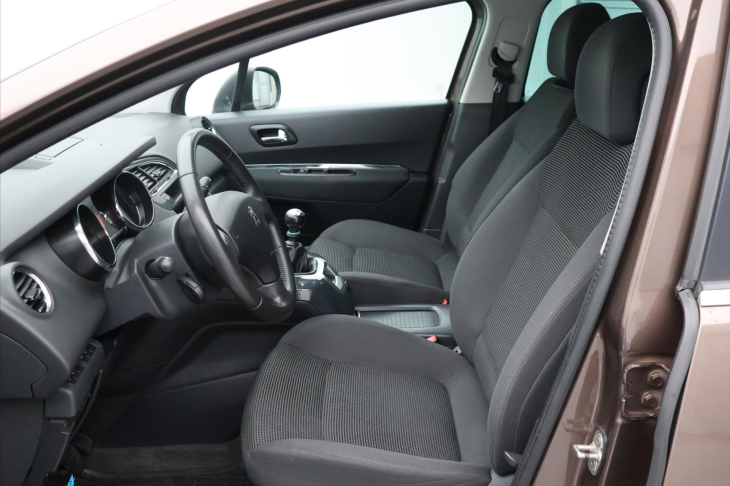 Peugeot 5008 1,6 HDI 88kW Allure 7-Míst DPH
