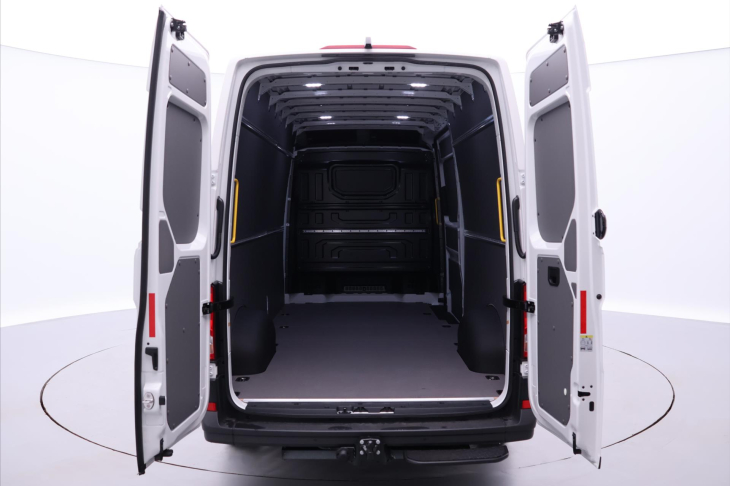 Volkswagen Crafter 2,0 TDI 35 Aut DR CZ DPH Tažné