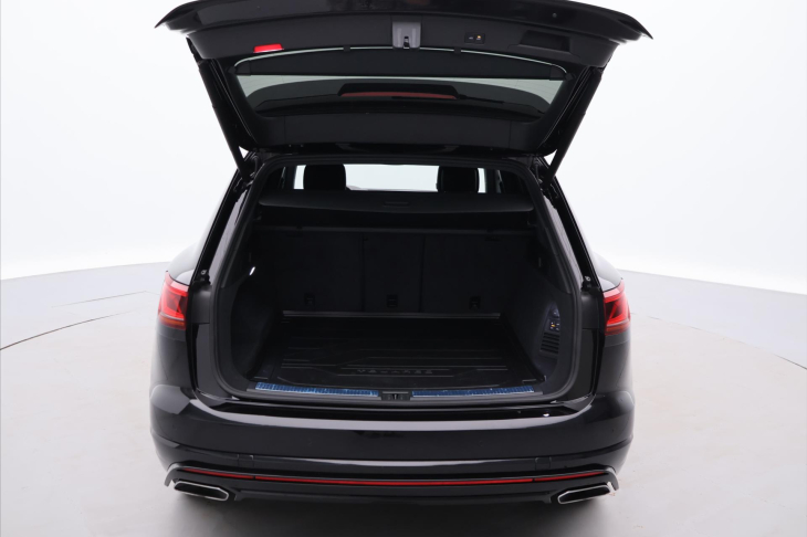 Volkswagen Touareg 3,0 TSI 250 kW 4x4 CZ R-line