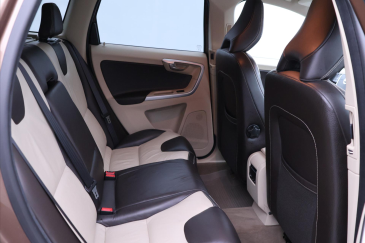 Volvo XC60 2,4 D3 120kW AWD AT Summum