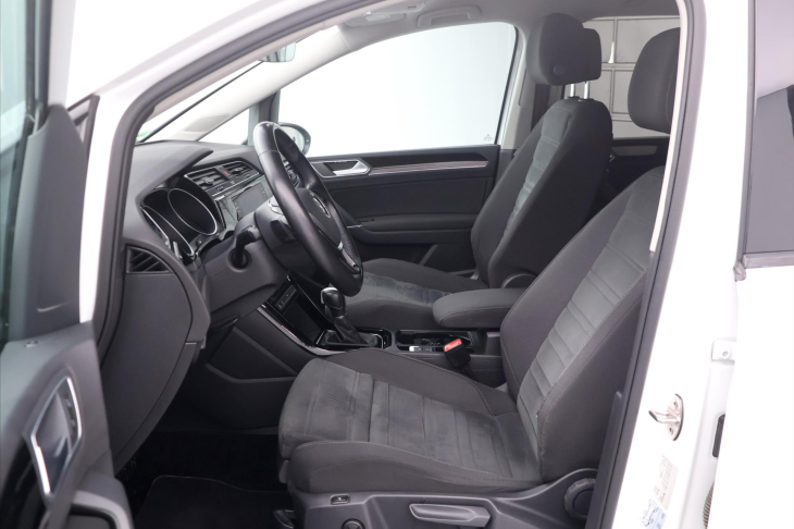 Volkswagen Touran 1,8 TSI 132kW DSG R-Line 7míst