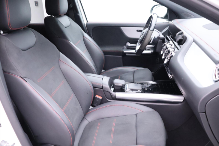 Mercedes-Benz EQA 250 150kW AMG Kamera Navi