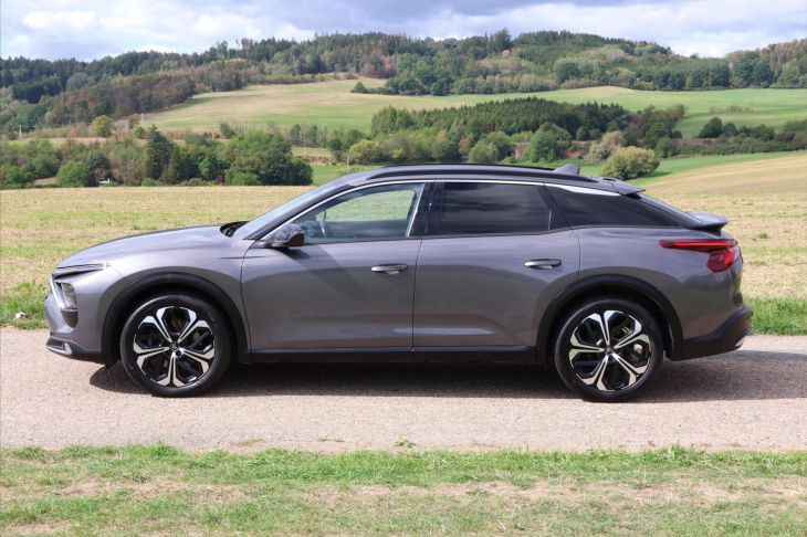 Citroën C5 X 1,6 PT 180k CZ Exclusive DPH