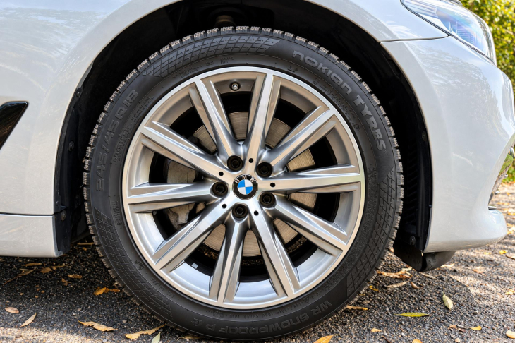 BMW Řada 5 2,0 530i xDrive Luxury Line