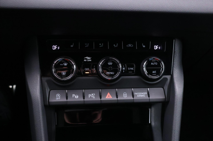 Škoda Karoq 2,0 TDI DSG 4x4 Sportline DPH