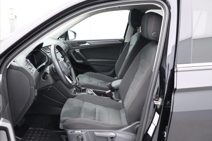 Volkswagen Tiguan Allspace 2,0 TDI DSG 4M CZ Elegance DPH