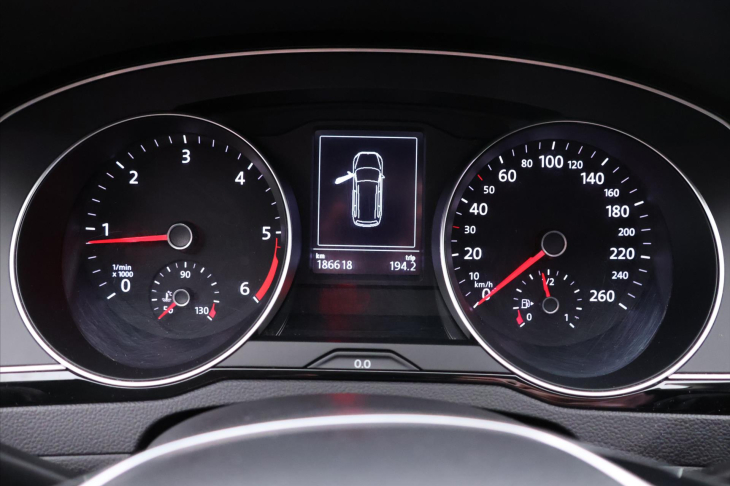 Volkswagen Passat 2,0 TDI 110kW Comfortline Navi