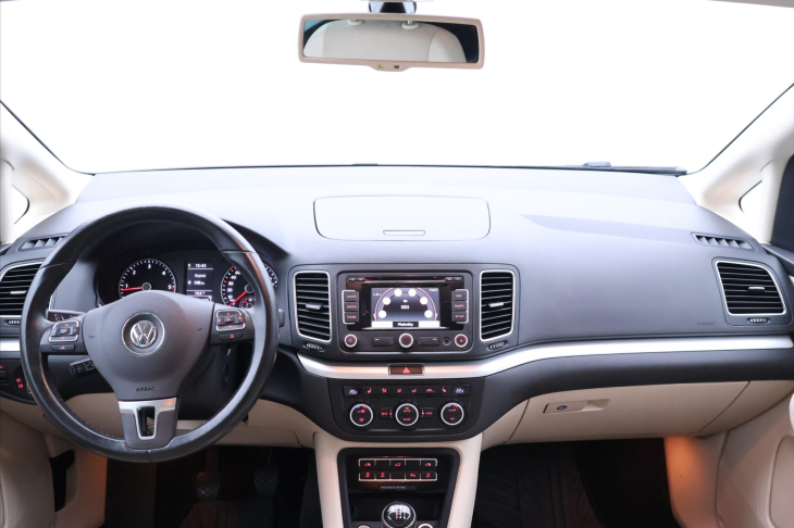 Volkswagen Sharan 2,0 TDI 100kW Highline Navi