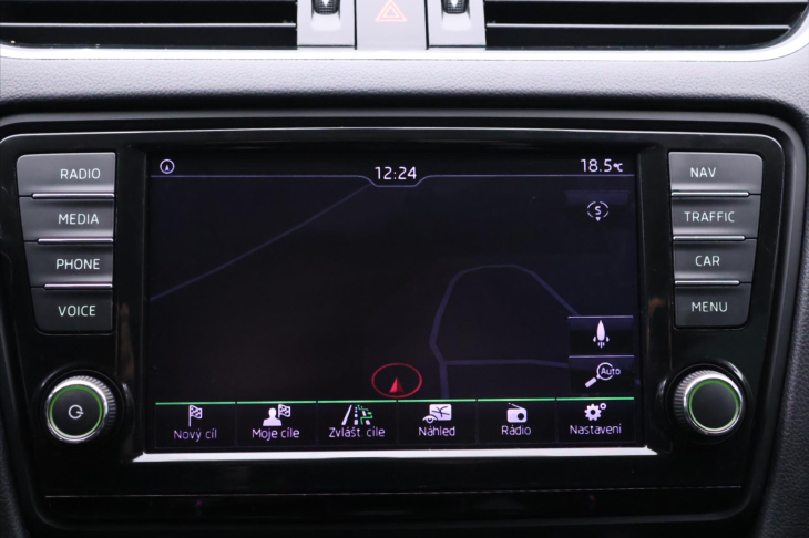 Škoda Octavia 1,6 TDI 81kW Joy Navi Xenon