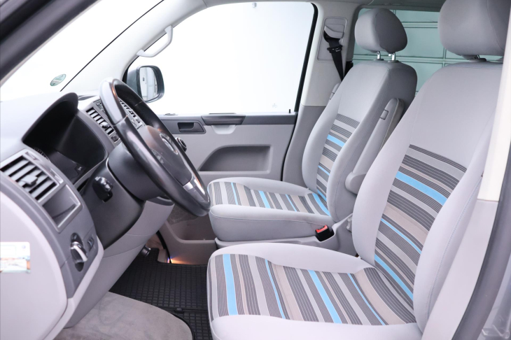 Volkswagen California 2,0 TDI 132kW CZ 7míst DPH Beach