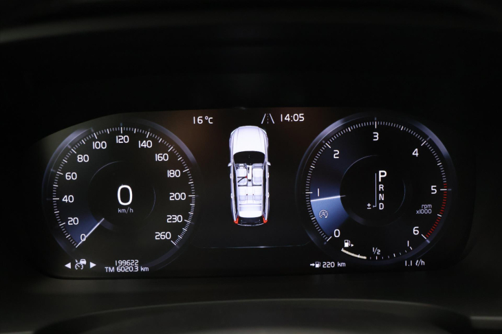 Volvo V90 2,0 D4 140kW Aut. AWD Momentum