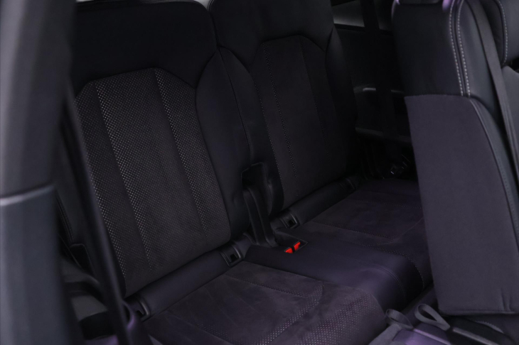 Audi Q7 3,0 TDI 200kW Quatrtro CZ DPH