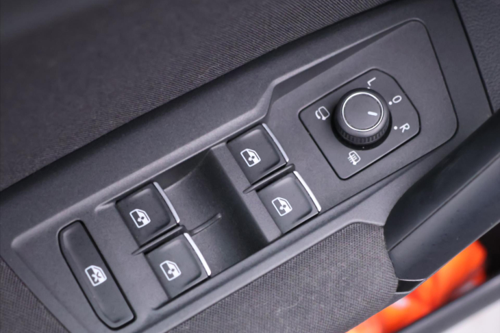 Volkswagen Tiguan 2,0 TDI 110kW DSG Comfort CZ