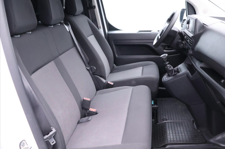 Opel Vivaro 1,5 CDTi 88kW Klimatizace