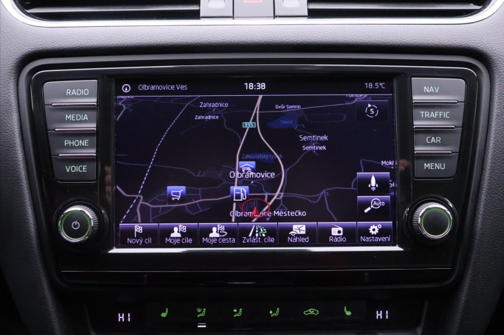 Škoda Octavia 2,0 TDI 135kW DSG Navigace RS