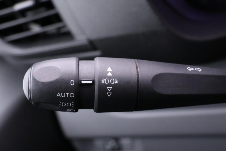 Peugeot Expert 2,0 HDI 90kW 6 Míst DPH