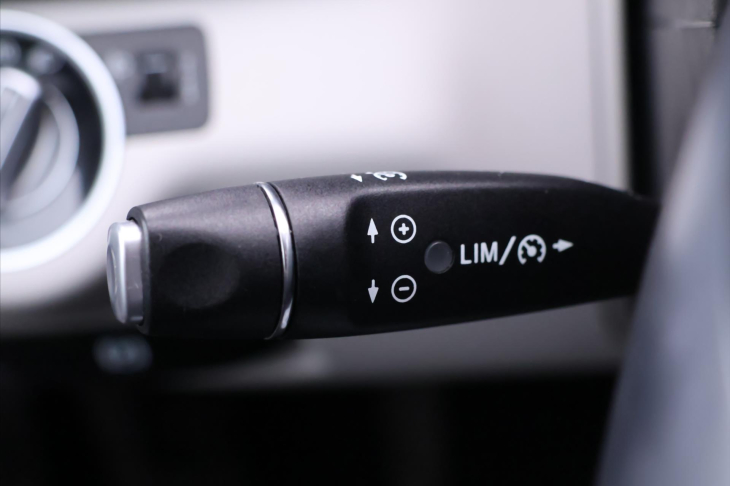 Mercedes-Benz Třídy C 2,1 180CDI Avantgarde Navi