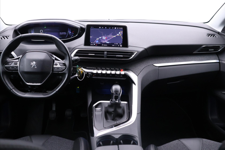 Peugeot 3008 2,0 HDI 110kW Allure LED CZ