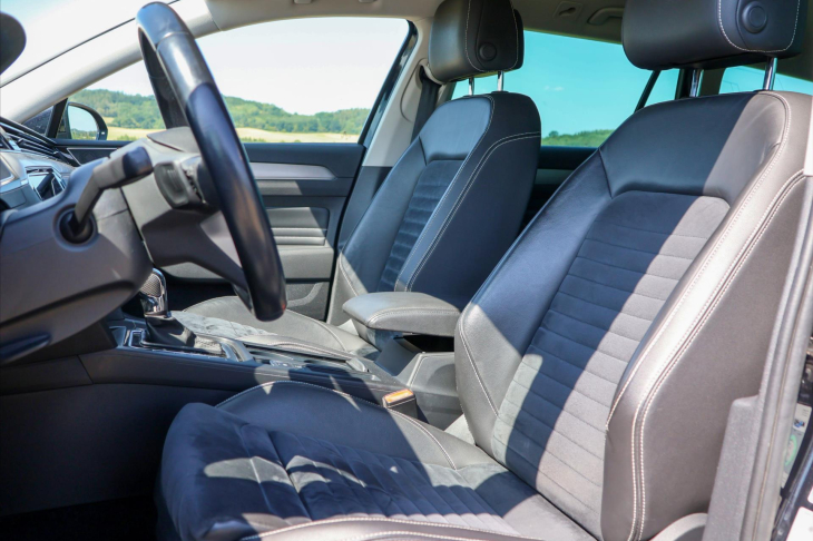 Volkswagen Passat 2,0 TDI 110kW DSG Elegance