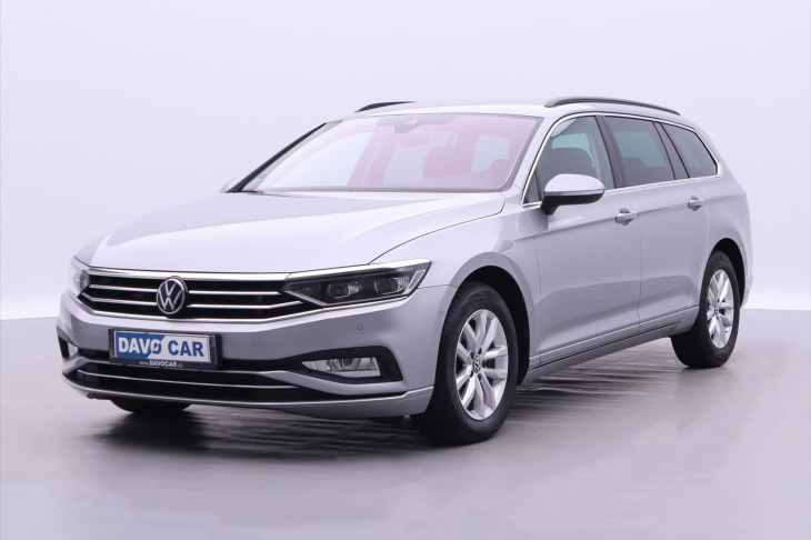 Volkswagen Passat 2,0 TDI DSG IQ Light 1.Maj DPH