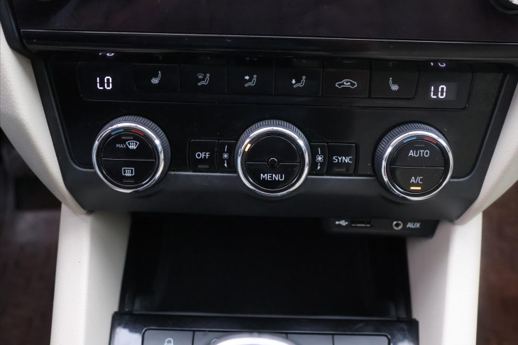 Škoda Octavia 2,0 TDi 110kW Style LED CZ