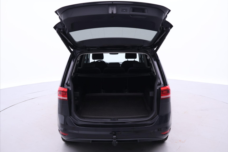 Volkswagen Touran 2,0 TDI 90kW Highline CZ DPH