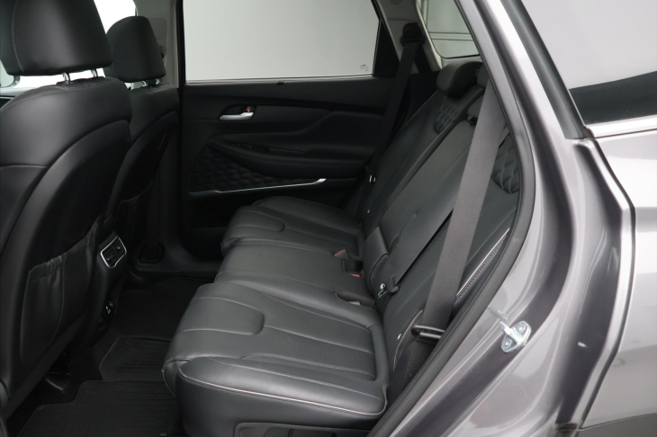 Hyundai Santa Fe 2,2 CRDI 142kW Style 4x4CZ DPH