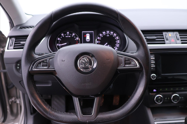 Škoda Octavia 1,4 TSI 103kW Elegance CZ DPH