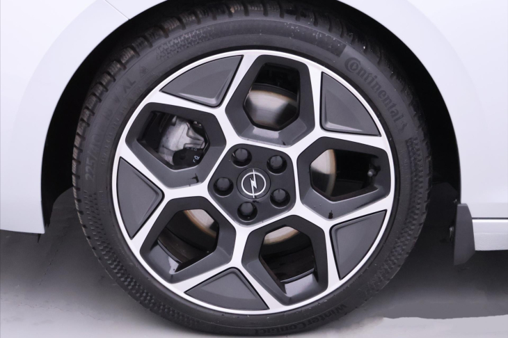 Opel Astra 1,2 96 kW Ultimate ST CZ TZ