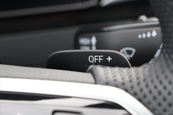 Volkswagen Arteon Shooting Brake 2,0 TSI 206kW R-line DSG DPH CZ