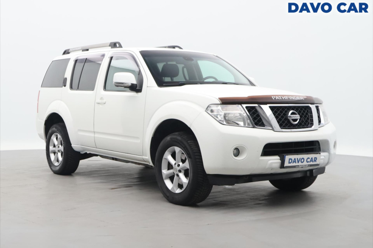 Nissan Pathfinder 2,5 dCi 140kW 4x4 7-Míst Tažné