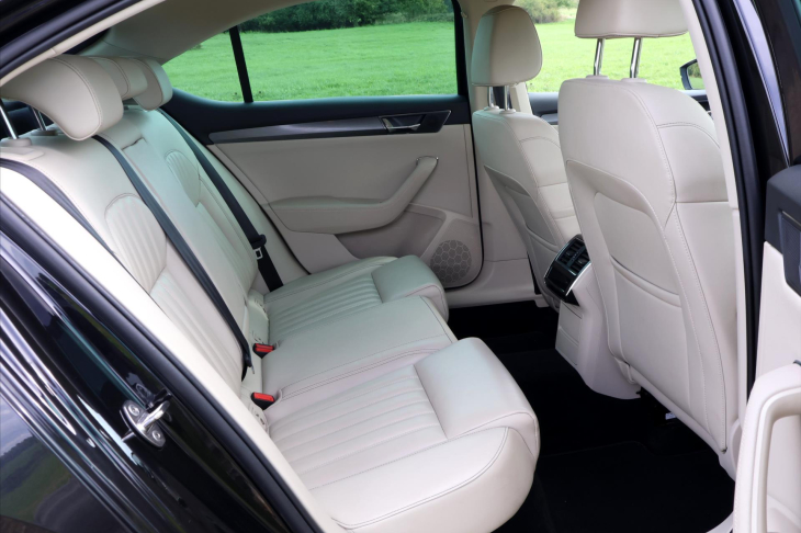 Škoda Superb 2,0 TDI 147kW DSG Style 4x4 CZ