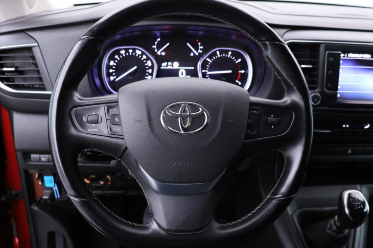 Toyota ProAce Verso 2,0 D-4D L1 Family 8-Míst CZ