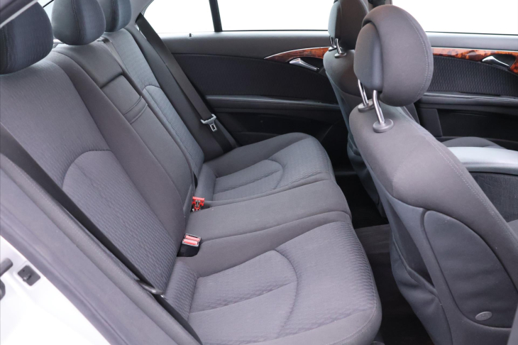 Mercedes-Benz Třídy E 2,2 220CDI 110kW Aut. Elegance