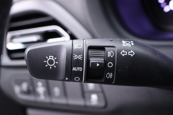 Hyundai i30 1,0 T-GDI 88kW DCT Smart CZ