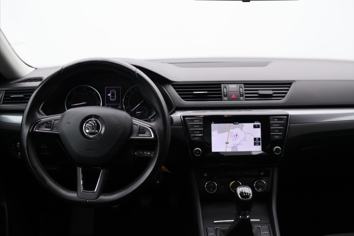 Škoda Superb 1,6 TDI 88kW Aut.klima Tažné