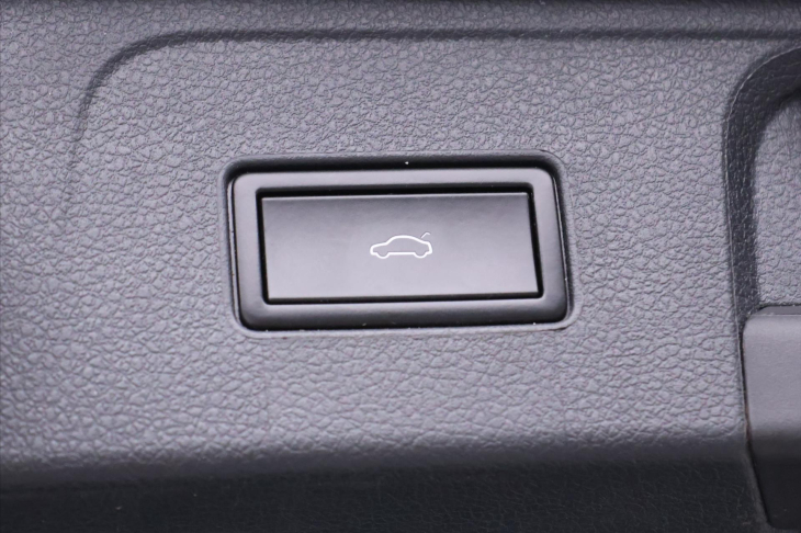 Volkswagen Passat 2,0 TSI 206kW R-line Highline