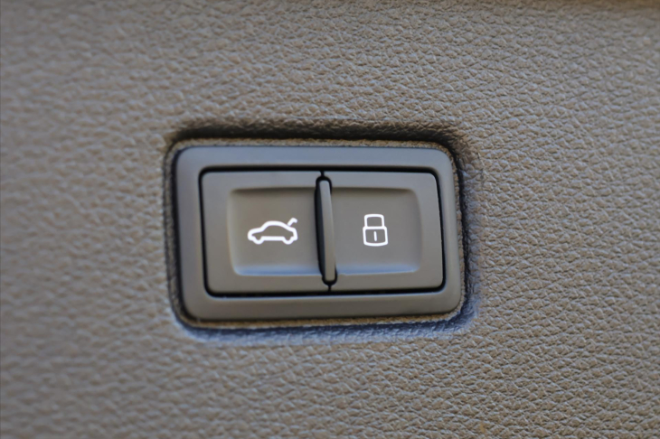 Audi Q7 3,0 TDI quattro tiptronic S line