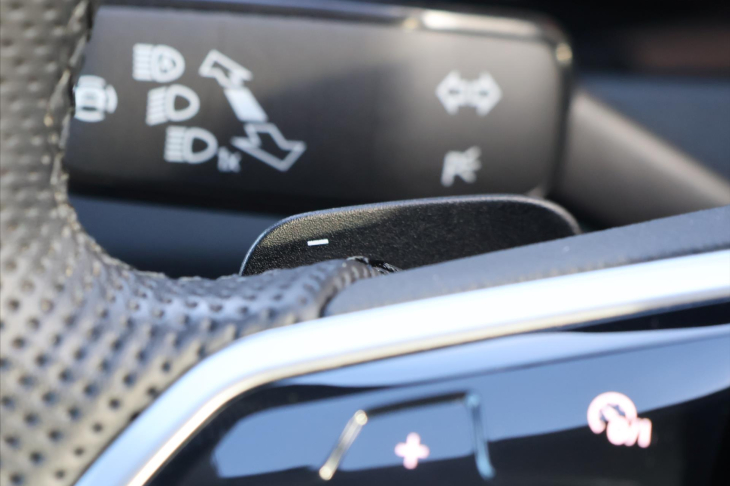 Volkswagen Arteon Shooting Brake 2,0 TDI DSG R-line 4M LED DPH