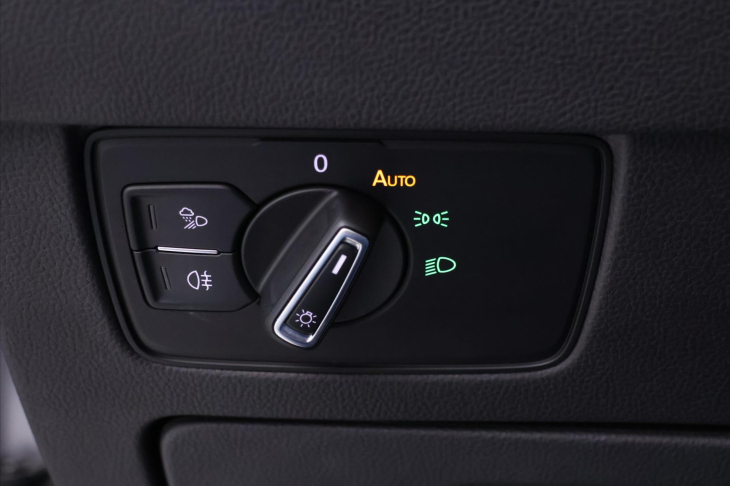 Volkswagen Arteon 2,0 TDI 140KW DSG LED Navi CZ