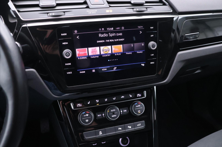 Volkswagen Touran 2,0 TDI 90kW Highline CZ DPH