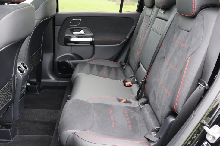 Mercedes-Benz GLB 2,0 220 4MATIC AMG Premium Plus