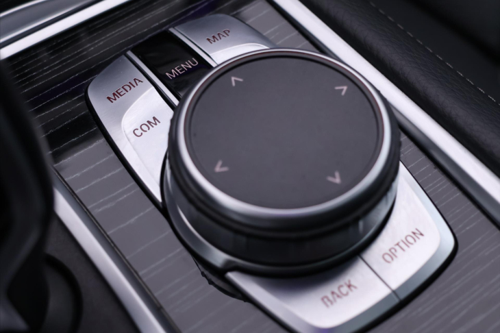 BMW Řada 7 3,0 730d xDrive 210kW M-paket