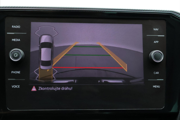 Volkswagen Passat 2,0 TDI 140kW DSG CZ R-line