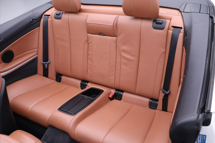 BMW Řada 4 2,0 D 135 kW M-Packet Luxury