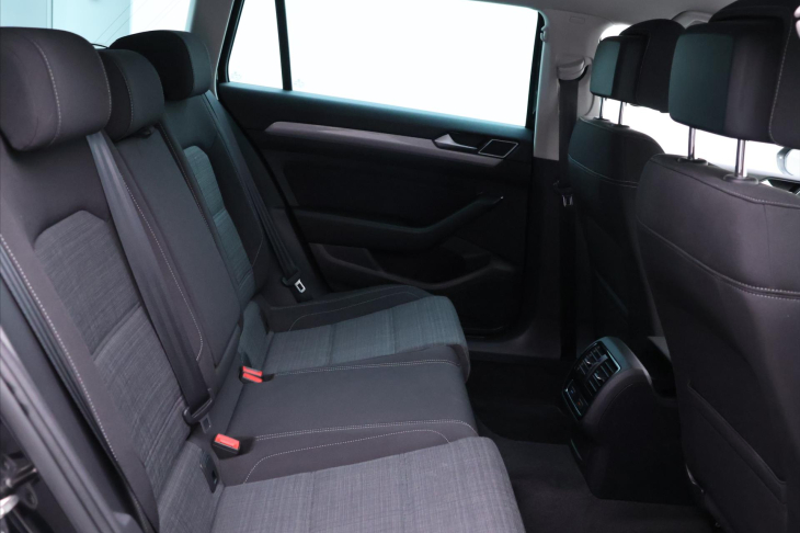 Volkswagen Passat 2,0 TDI 110kW DSG Matrix Virtual