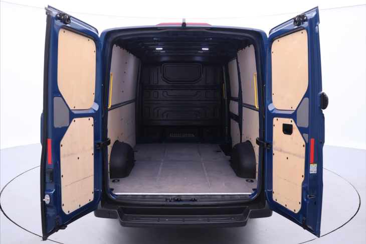 Volkswagen Crafter 2,0 TDI 103kW L2H1 Navigace