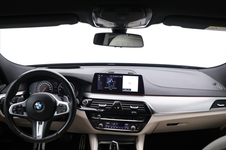 BMW Řada 6 3,0 250kW 640i xDrive GT CZ DPH
