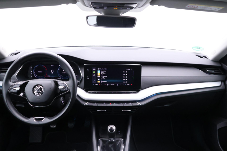 Škoda Octavia 2,0 TDI 1.Maj matrix virtual